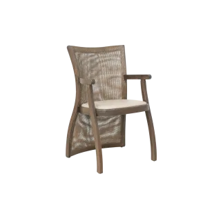 Takhta Design By Studio Hendro Hadinata